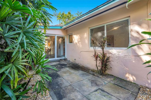 2490 Abaco Avenue, Miami, FL 33133