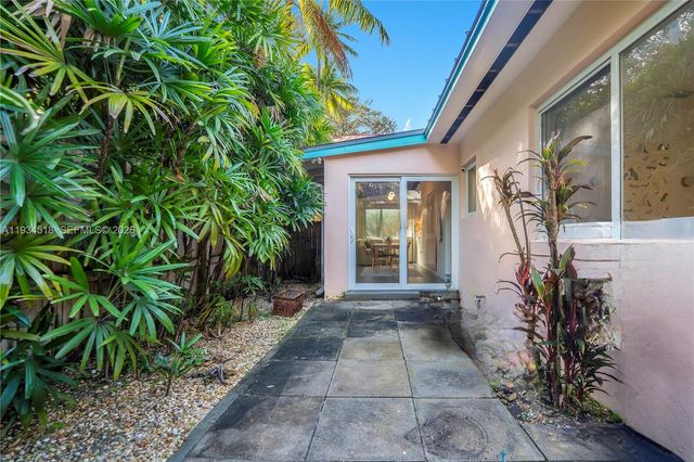 2490 Abaco Avenue, Miami, FL 33133