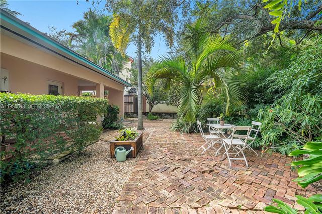 2490 Abaco Avenue, Miami, FL 33133