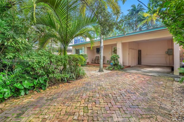2490 Abaco Avenue, Miami, FL 33133