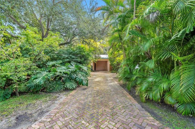 2490 Abaco Avenue, Miami, FL 33133