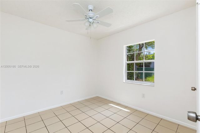 15 SW 6th St, Dania Beach, FL 33004