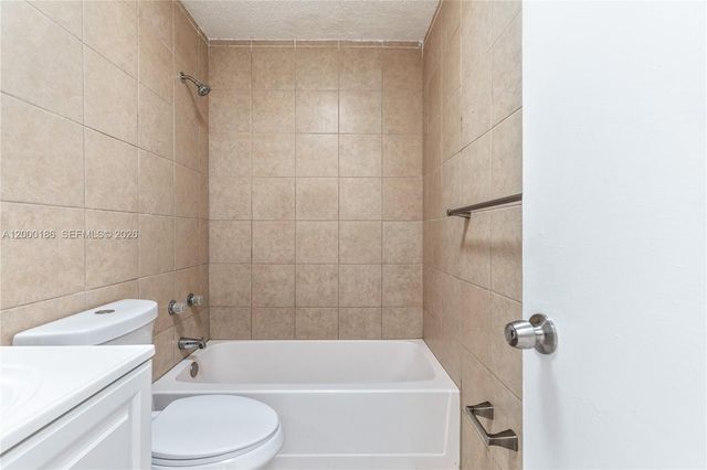 15 SW 6th St, Dania Beach, FL 33004