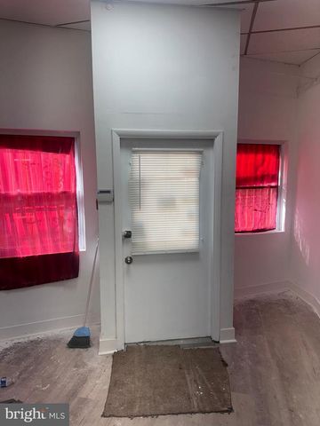 6544 LEBANON AVE, Philadelphia, PA 19151