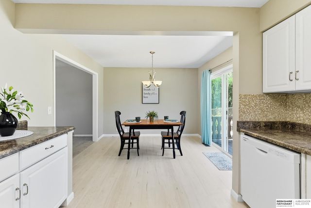 1319 S 165th Street, Omaha, NE 68130