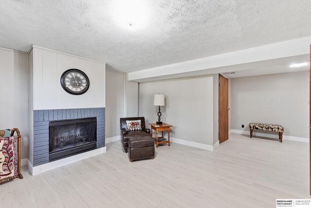 1319 S 165th Street, Omaha, NE 68130