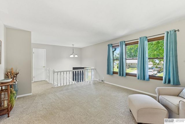 1319 S 165th Street, Omaha, NE 68130