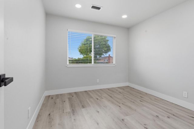 5836 Santa Teresa Boulevard, San Jose, CA 95123