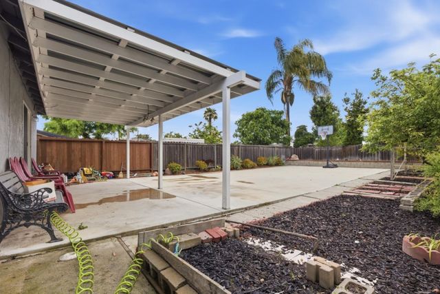 5836 Santa Teresa Boulevard, San Jose, CA 95123