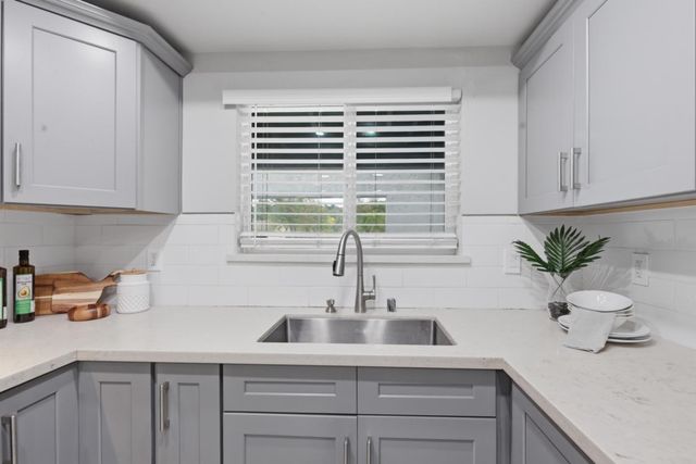 5836 Santa Teresa Boulevard, San Jose, CA 95123