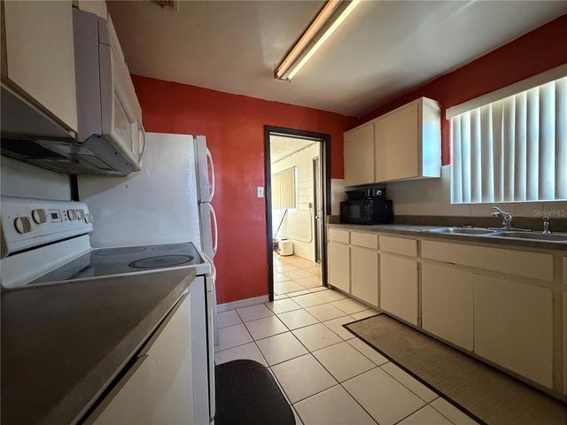 348 PLEASANT STREET, Daytona Beach, FL 32114