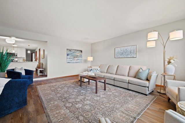 726 Royal Park ROAD, Racine, WI 53402