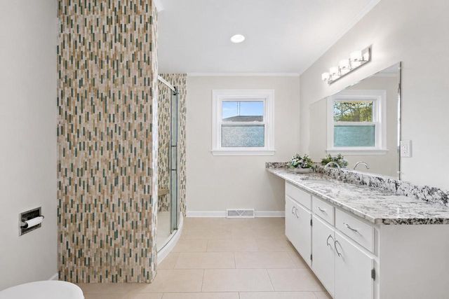 726 Royal Park ROAD, Racine, WI 53402