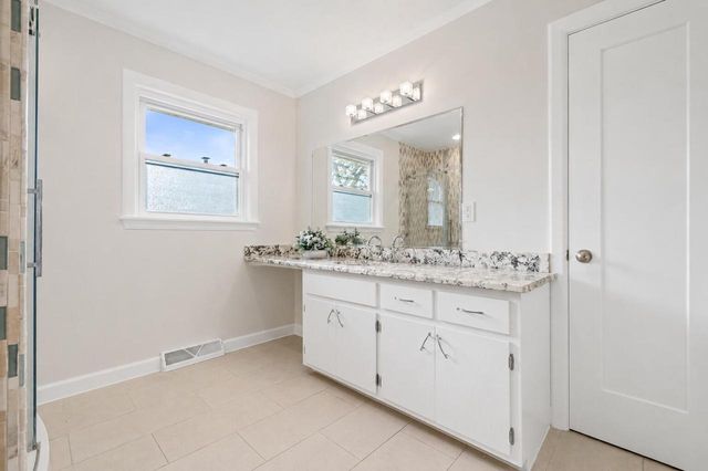 726 Royal Park ROAD, Racine, WI 53402