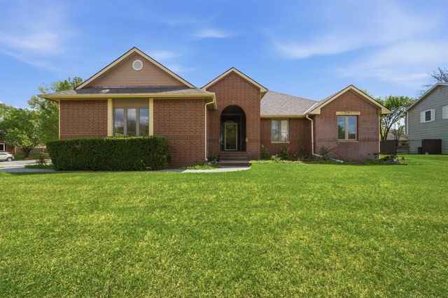 14101 E Lakeview Ct, Wichita, KS 67230