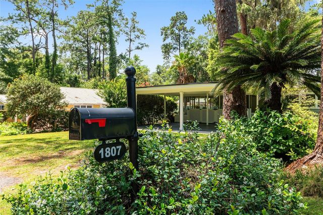 1807 SW 36TH PLACE, Gainesville, FL 32608