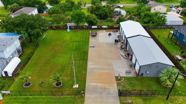 215 22nd Street, Dickinson, TX 77539