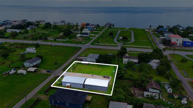 215 22nd Street, Dickinson, TX 77539