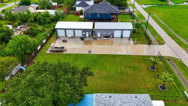 215 22nd Street, Dickinson, TX 77539
