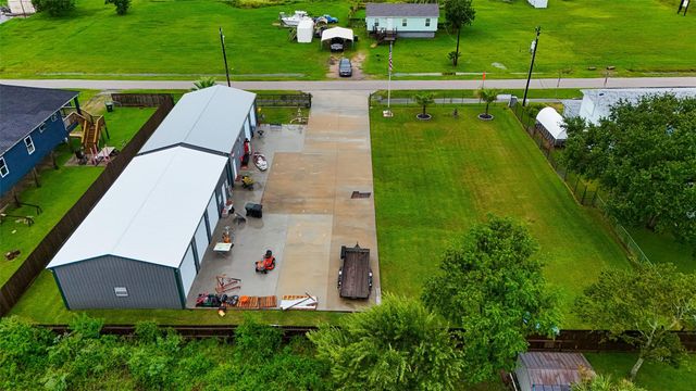 215 22nd Street, Dickinson, TX 77539