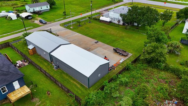 215 22nd Street, Dickinson, TX 77539