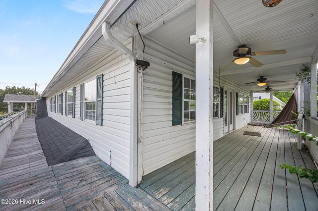 1453 Old Fayetteville Road NE, Leland, NC 28451