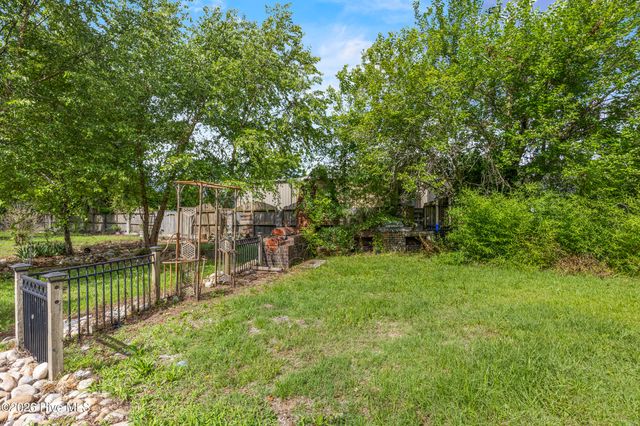 1453 Old Fayetteville Road NE, Leland, NC 28451