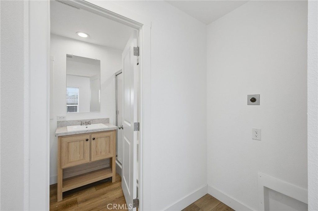 Image 23 of property listing at 9873 Alder Avenue 32, Bloomington, CA 92316