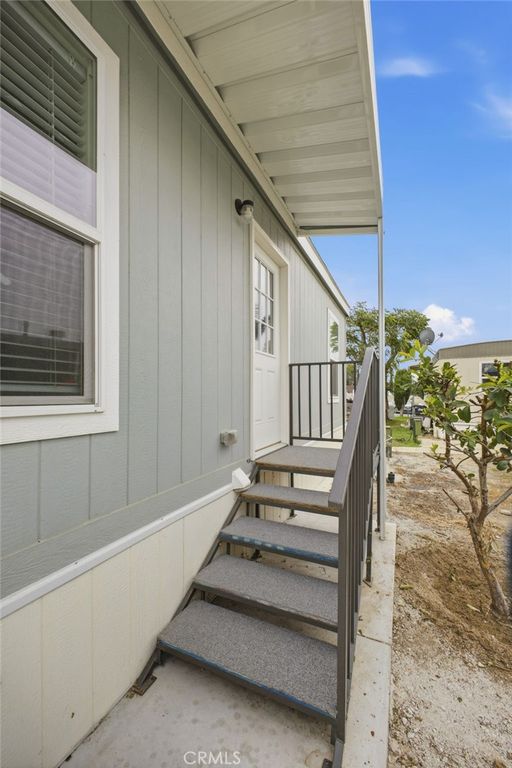 Image 28 of property listing at 9873 Alder Avenue 32, Bloomington, CA 92316