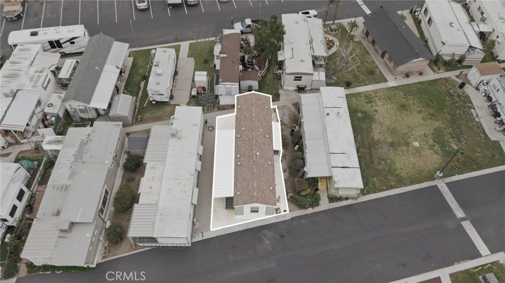 Image 32 of property listing at 9873 Alder Avenue 32, Bloomington, CA 92316