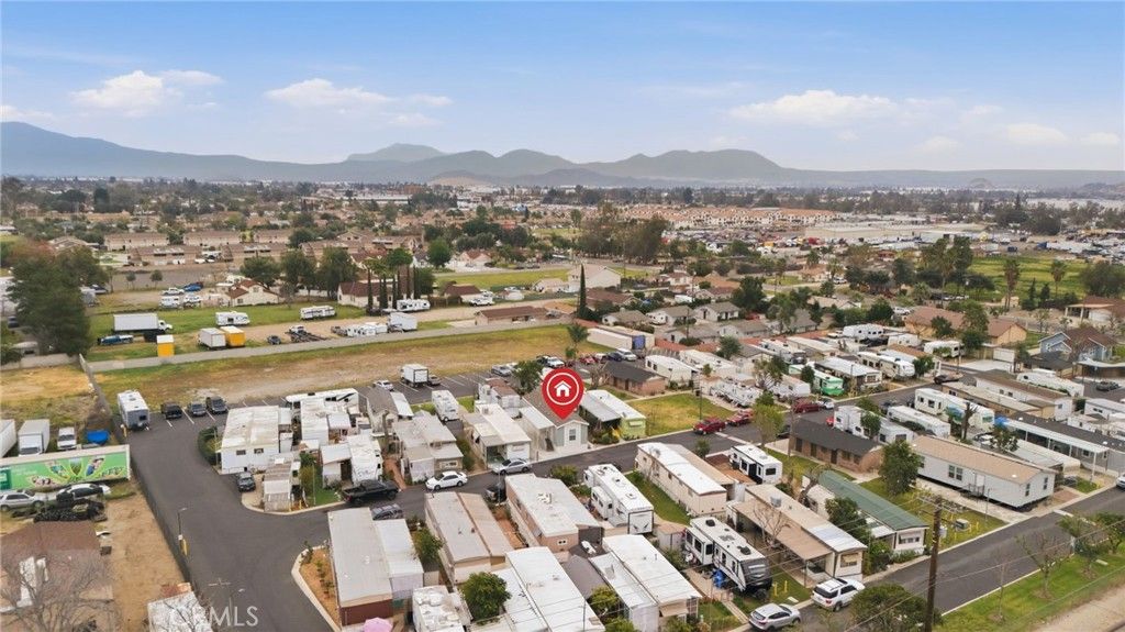 Image 35 of property listing at 9873 Alder Avenue 32, Bloomington, CA 92316