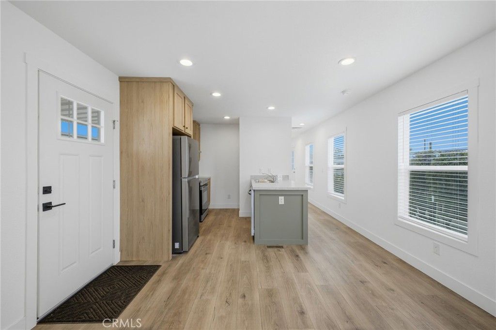 Image 4 of property listing at 9873 Alder Avenue 32, Bloomington, CA 92316