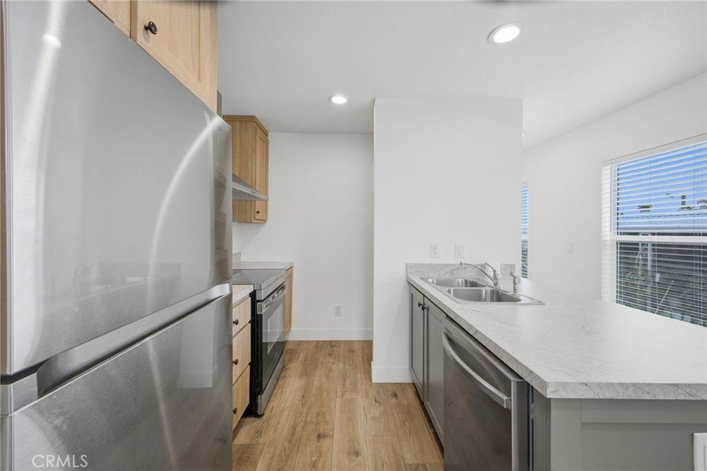 Image 9 of property listing at 9873 Alder Avenue 32, Bloomington, CA 92316