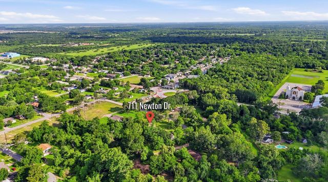 711 Newton Drive, Richmond, TX 77469