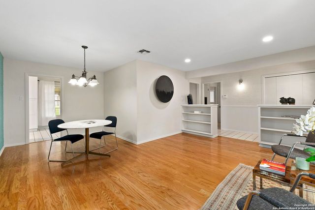 3646 igo, San Antonio, TX 78230