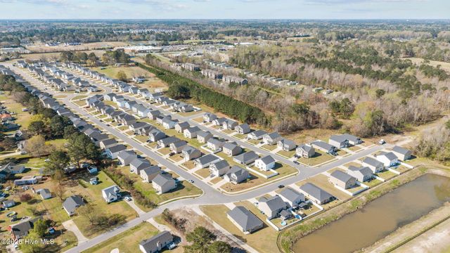 1917 Rolling Meadows Drive, Greenville, NC 27858