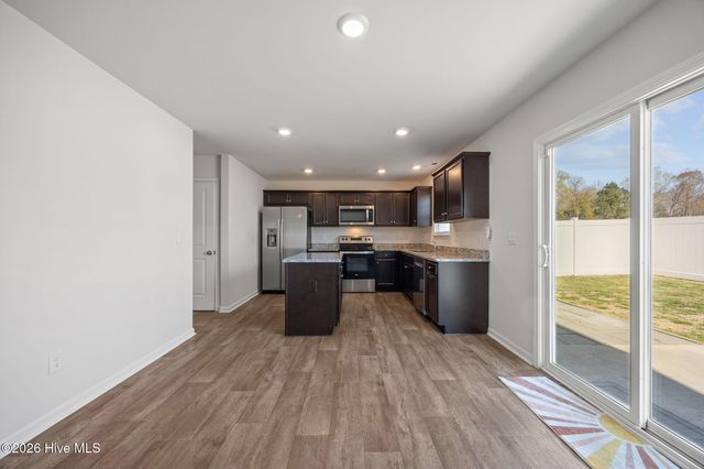 1917 Rolling Meadows Drive, Greenville, NC 27858