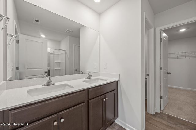 1917 Rolling Meadows Drive, Greenville, NC 27858