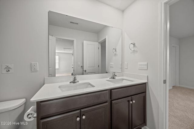 1917 Rolling Meadows Drive, Greenville, NC 27858