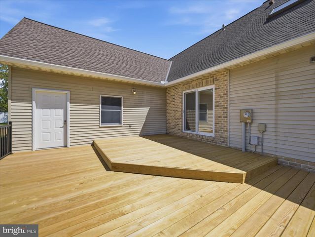 115 WHITE CHURCH RD, Gettysburg, PA 17325