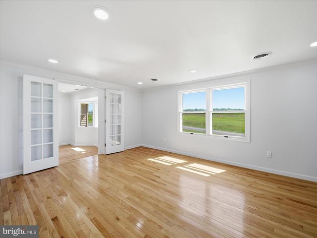 115 WHITE CHURCH RD, Gettysburg, PA 17325