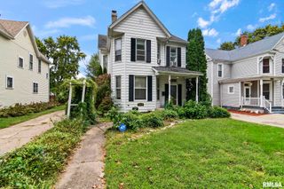 1227 N 3RD Street, Springfield, IL 62702