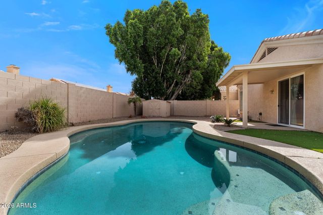 1252 W BRUCE Avenue, Gilbert, AZ 85233