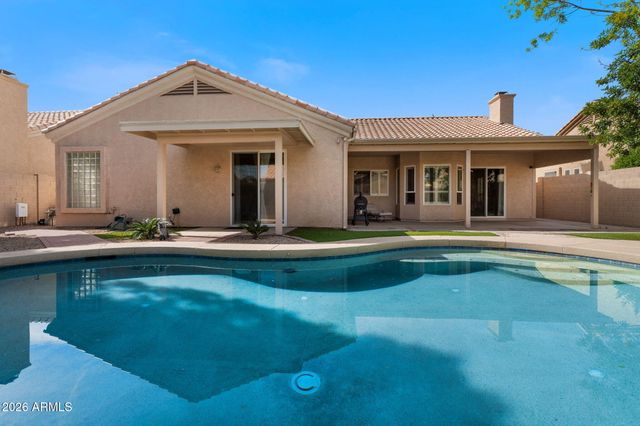 1252 W BRUCE Avenue, Gilbert, AZ 85233