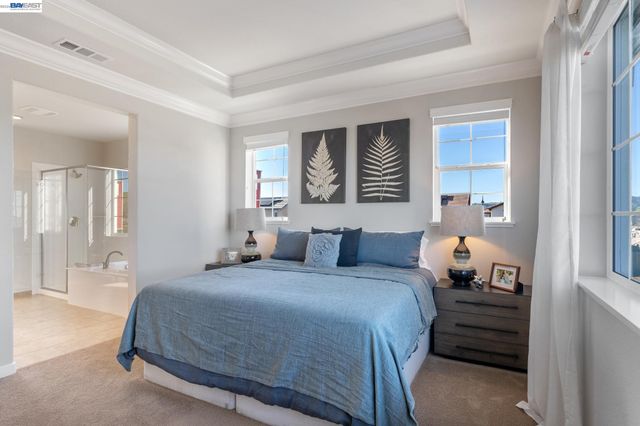 2413 Golden way, Fairfield, CA 94533