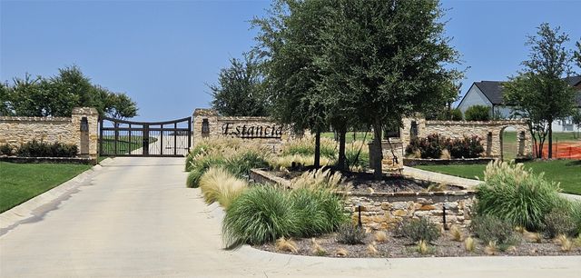 2043 Vaquero Drive, Weatherford, TX 76086