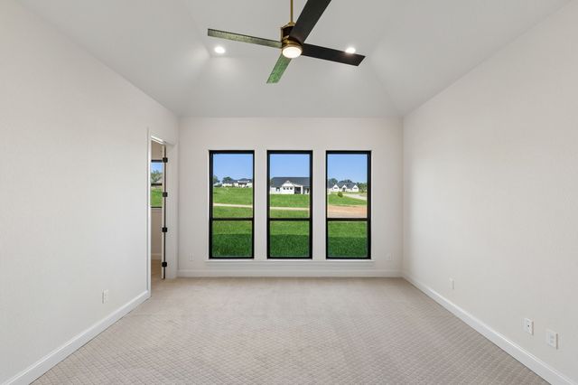 2043 Vaquero Drive, Weatherford, TX 76086