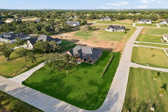2043 Vaquero Drive, Weatherford, TX 76086
