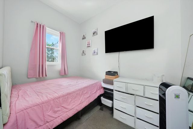 2345 W Grenshaw Street, Chicago, IL 60612