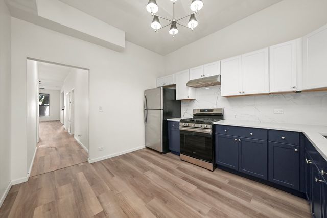 2345 W Grenshaw Street, Chicago, IL 60612